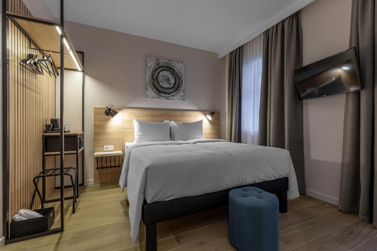 קייב Kontrakt Boutique Hotel מראה חיצוני תמונה