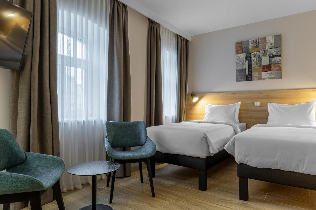 קייב Kontrakt Boutique Hotel מראה חיצוני תמונה