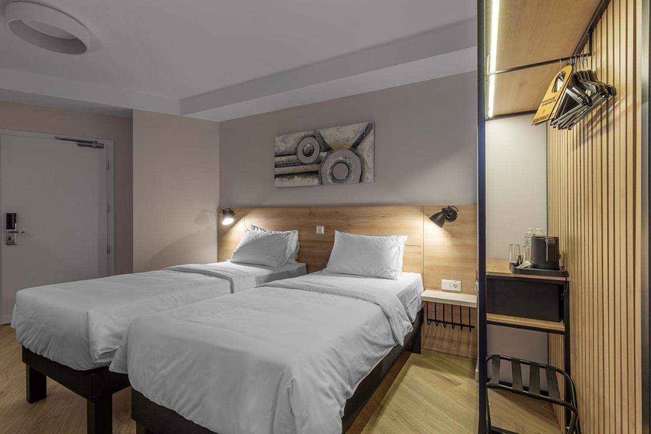 קייב Kontrakt Boutique Hotel מראה חיצוני תמונה