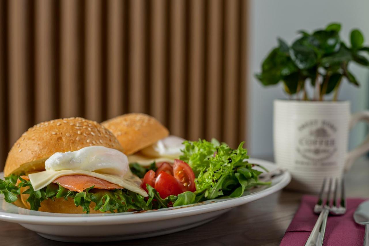 קייב Kontrakt Boutique Hotel מראה חיצוני תמונה