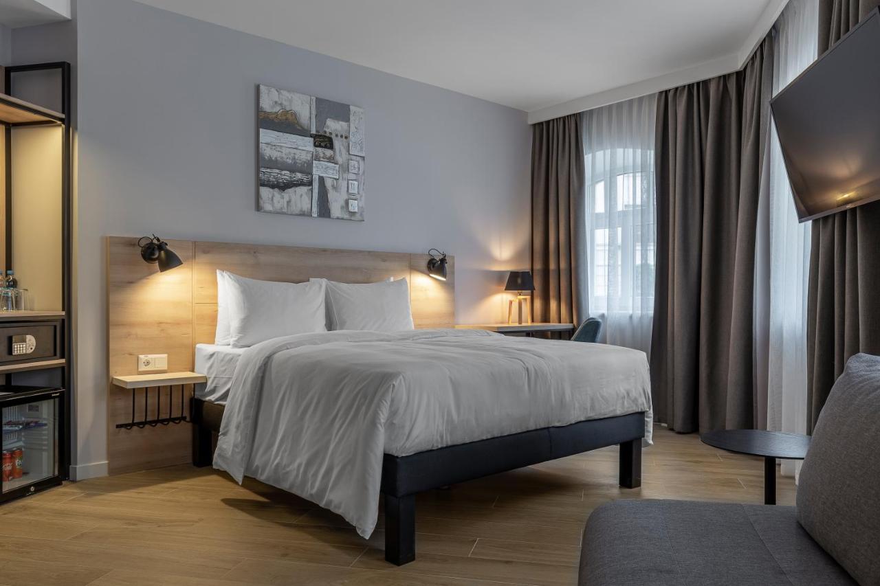 קייב Kontrakt Boutique Hotel מראה חיצוני תמונה