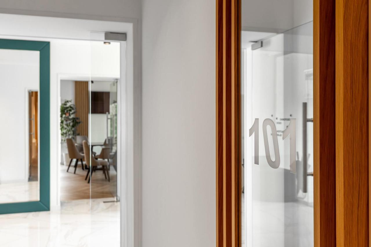 קייב Kontrakt Boutique Hotel מראה חיצוני תמונה